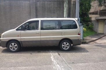 Selling Used Hyundai Starex 2005 in Quezon City