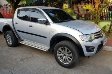 Selling Used Mitsubishi Strada 2014