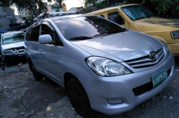 Selling Toyota Innova 2009 Manual Diesel in Mandaluyong