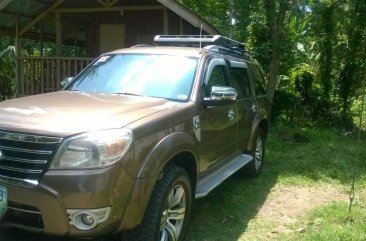 Selling Ford Everest at 130000 km in Davao City