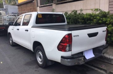 Selling Toyota Hilux 2016 Manual Diesel in Manila