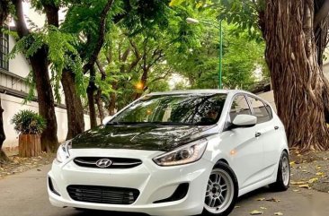 Selling Hyundai Accent 2016 Hatchback Automatic Diesel in Manila