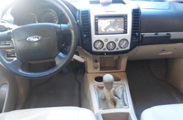 Selling Used Ford Everest 2013 Manual Diesel at 60000 km in Bacolor