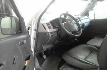 Selling 2nd Hand Toyota Hiace 2011 in Santa Rita