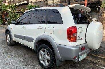 Selling Used Toyota Rav4 2003 in Manila