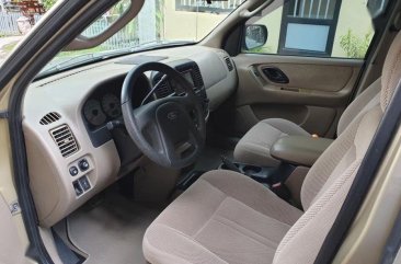 Selling Ford Escape 2004 Automatic Gasoline in Quezon City