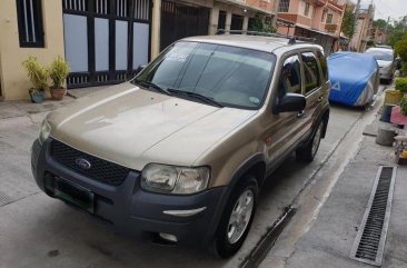 Selling Ford Escape 2004 Automatic Gasoline in Quezon City