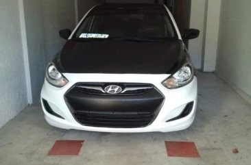 Selling Hyundai Accent 2013 Automatic Gasoline in Mandaluyong