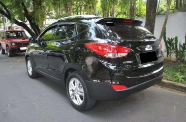 Selling Hyundai Tucson 2011 Manual Gasoline in Taytay