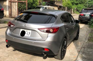 Selling 2016 Mazda 3 Hatchback in Manila