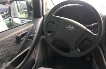 Selling Hyundai Grand Starex 2017 Manual Diesel in Cainta