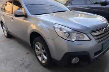 Selling 2nd Hand Subaru Outback 2013 Automatic Gasoline 