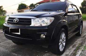 Selling Used Toyota Fortuner 2011 in Angeles