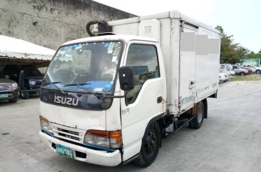 Selling 2nd Hand 2007 Isuzu Elf Van in Mandaue