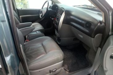 Selling Chrysler Town And Country 2007 in Pasig