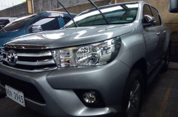 Selling Silver Toyota Hilux 2017 in Quezon City