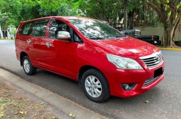 Selling Used Toyota Innova 2012 in Makati