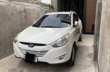 Selling 2nd Hand Hyundai Tucson 2010 Automatic Diesel at 90000 km in Quezon City