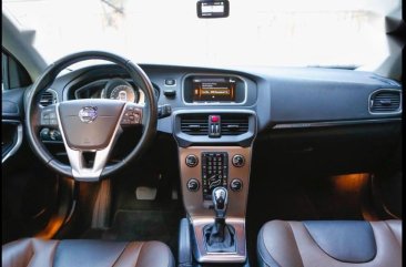 2nd Hand Volvo V40 2015 for sale in Quezon City