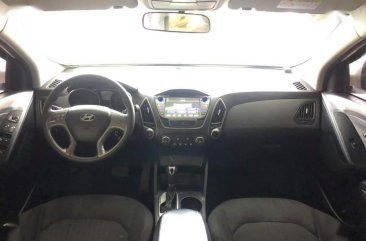 2nd Hand Hyundai Tucson 2015 at 50000 km for sale in Makati