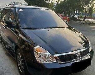 Black Kia Carnival 2013 at 75000 km for sale