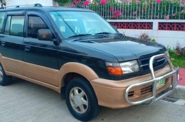 Selling Toyota Revo 2000 at 110000 km in Quezon City