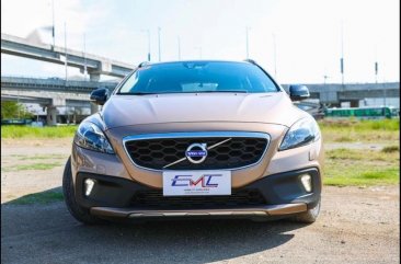 2nd Hand Volvo V40 2015 for sale in Quezon City