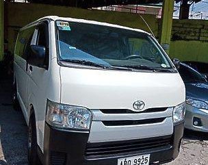 Sell White 2015 Toyota Hiace in General Salipada K. Pendatun