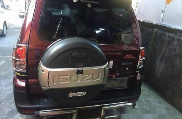 Selling Red Isuzu Crosswind 2013 Manual Diesel for sale