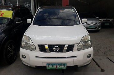 Selling White Nissan X-Trail 2011 Automatic Gasoline at 64966 km