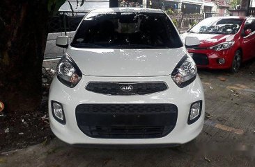 Selling White Kia Picanto 2016 Automatic Diesel for sale