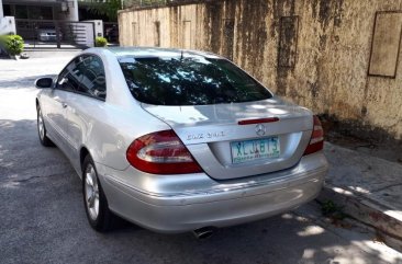 Selling Mercedes-Benz 240 2004 at 72000 km in Pasig