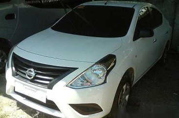 White Nissan Almera 2017 for sale in Manual