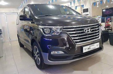 Selling Hyundai Grand Starex 2018 for sale 