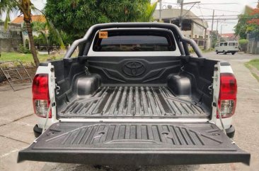 Selling 2nd Hand Toyota Hilux 2018 in Las Piñas