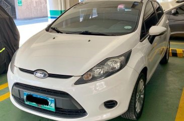 2nd Hand Ford Fiesta 2013 at 45000 km for sale