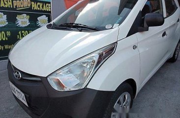 Selling White Hyundai Eon 2014 Manual Gasoline at 16000 km