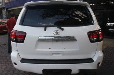 Selling White Toyota Sequoia 2018 for sale