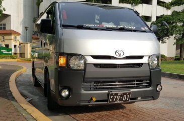 2nd Hand Toyota Hiace 2016 at 40000 km for sale in Manila