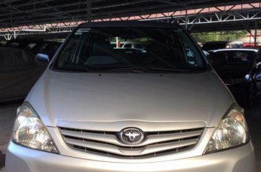 Selling 2nd Hand Toyota Innova 2012 in Manila