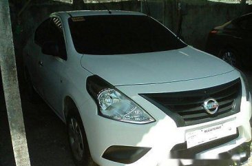 White Nissan Almera 2017 for sale in Manual