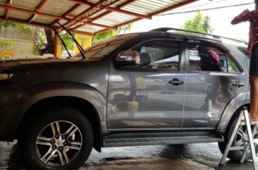 Selling 2nd Hand Toyota Fortuner 2012 Automatic Gasoline at 100000 km in Quezon City