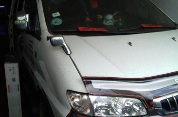 Selling Hyundai Starex 1998 at 100000 km in Manila