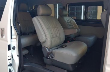 Selling Toyota Hiace 2016 at 30000 km in Quezon City