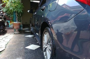 Selling 2nd Hand Toyota Altis 2015 for sale in Biñan