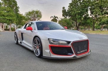 Sell 2nd Hand 2011 Audi R8 Automatic Gasoline at 7000 km in Parañaque