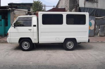 Selling 2nd Hand Mitsubishi L300 2014 Manual Diesel in Marikina