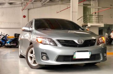 Selling Toyota Altis 2012 Automatic Gasoline for sale in Makati