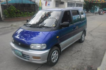 Selling 2nd Hand Nissan Serena 2002 in Dasmariñas