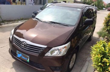 2nd Hand Toyota Innova 2014 at 33000 km for sale